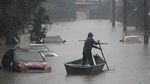 Mobil-mobil Jadi Saksi Bisu Parahnya Banjir di Brasil