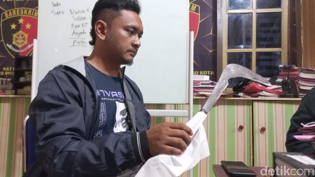 Nurhasan saat diperiksa di Kantor Polres Probolinggo Kota