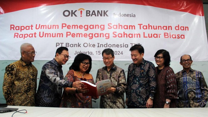 OK Bank Raih Laba Bersih Rp 4,31 Miliar PT Bank Oke Indonesia Tbk (DNAR) atau OK Bank membukukan laba bersih sebesar Rp 4,31 miliar pada kuartal I-2024. Hal itu disampaikan dalam RUPSLB di Jakarta, Rabu (15/5/2024).