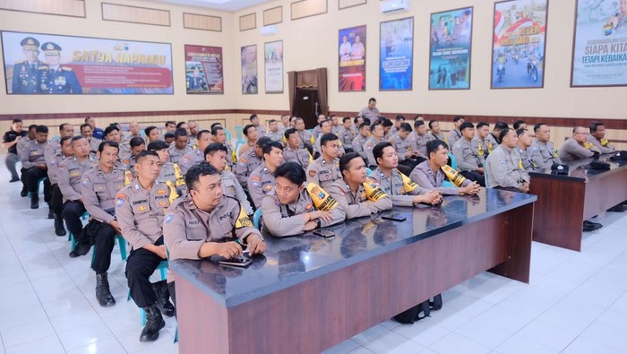 Pembekalan Bhabinkamtibmas Polres Blitar Kota