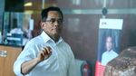 Berkemeja Putih, Sekjen DPR Indra Iskandar Penuhi Panggilan KPK