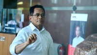 Sebelumnya pada Rabu, 8 Mei 2024, Indra tidak memenuhi panggilan KPK karena bentrok dengan agenda kerja.  