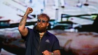 Mantan juara kelas berat Mike Tyson, yang sedang mempersiapkan pertarungan profesional pertamanya sejak 2005, memperingatkan YouTuber yang menjadi petinju Jake Paul pada Senin (13/5) bahwa nyawanya akan dipertaruhkan selama pertarungan mereka pada 20 Juli.