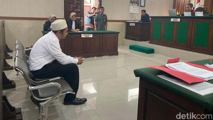 Sidang Gus Samsudin