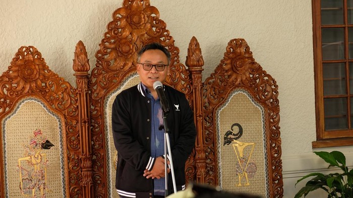 Sosialisasi dan Dinamika Anak Berkewarganegaran Ganda Sosialisasi dan Dinamika Anak Berkewarganegaran Ganda