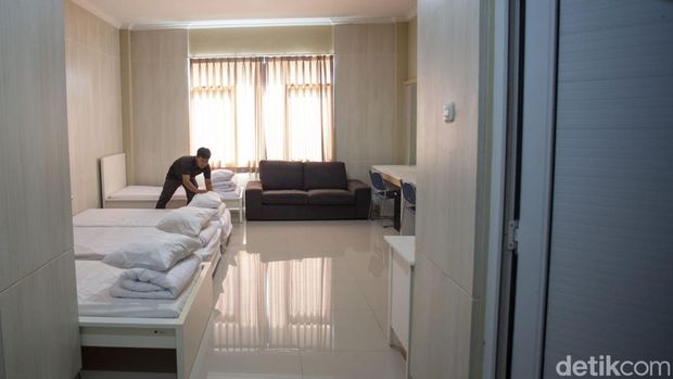 Suasana kamar penginapan calon haji di Embarkasi Kertajati, Kabupaten Indramayu