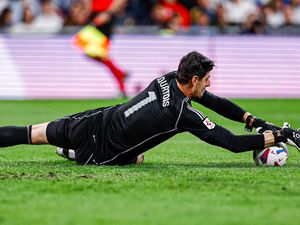 Courtois Usai Comeback: 3 Laga, 14 Penyelamatan, 0 Kebobolan