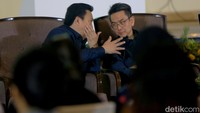 Dalam RUPST kali ini menyetujui dan mengesahkan antara lain laporan tahunan dan laporan keuangan konsolidasi ADRO tahun 2023, pembagian dividen tunai final sejumlah AS$400.000.000, serta mengangkat Bapak Iwan Dewono Budiyuwono sebagai Direktur Perseroan.