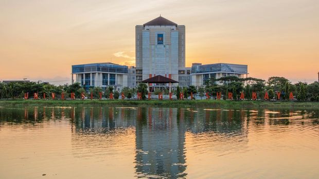Universitas Negeri Surabaya