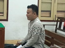 Menangis, Azlan Ngaku Diperintah Senior di KPU-Bawaslu hingga Di-OTT Polda