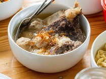 Sedap Mantul! 5 Bakso Iga Berkaldu Gurih Mantap Untuk Makan Siang
