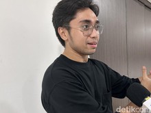 Christoffer Nelwan Olahraga 5 kali Seminggu Demi Musikal Keluarga Cemara Christoffer Nelwan Olahraga 5 kali Seminggu Demi Musikal Keluarga Cemara