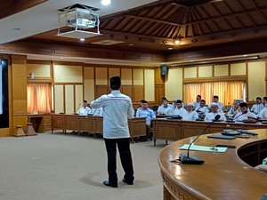 Bali Berangkatkan 715 Jemaah Haji, Termuda 18 Tahun-Tertua 84 Tahun