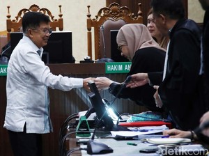 5 Kesaksian Meringankan dari JK untuk Karen Agustiawan