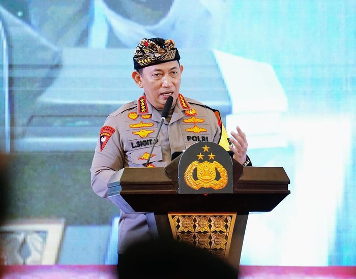 Kapolri Jenderal Listyo Sigit Prabowo menutup rakernis Bareskrim di Kuta, Bali, pada Kamis (16/5/2024).