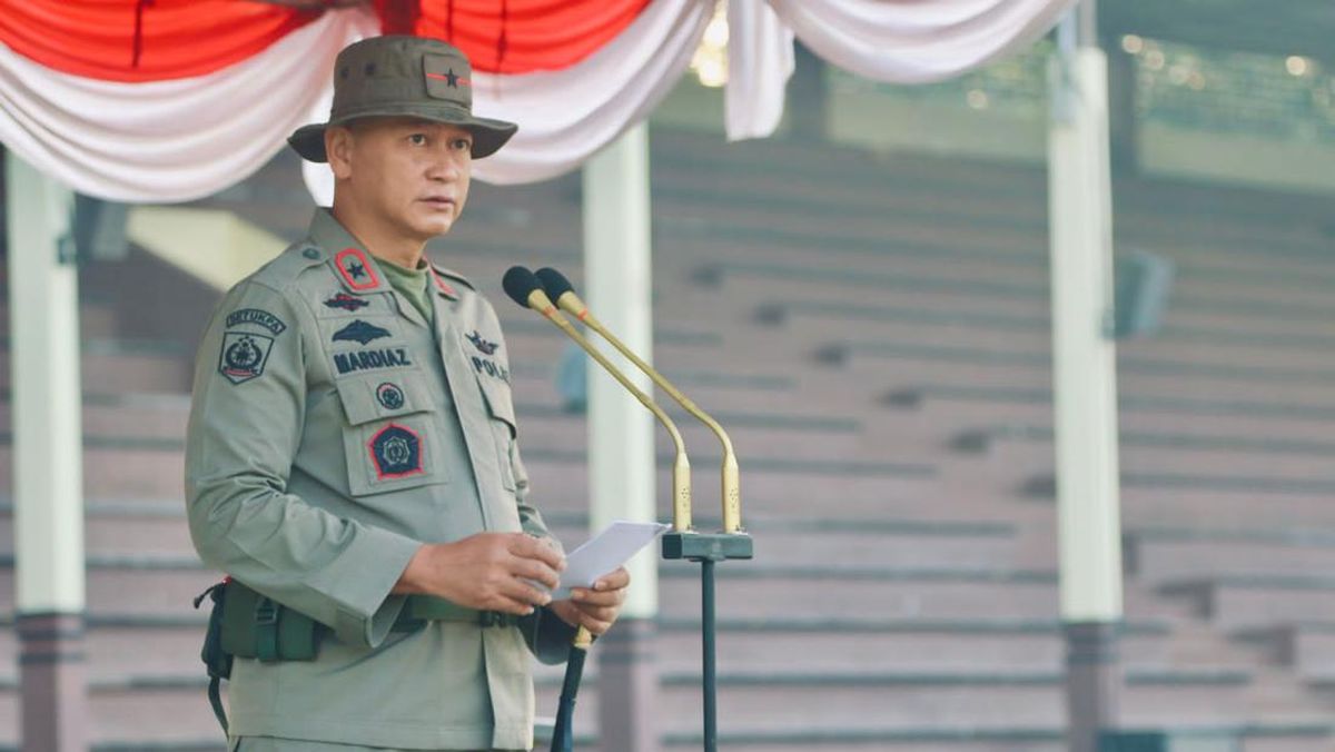 Anna Popplewell porno rasmlar