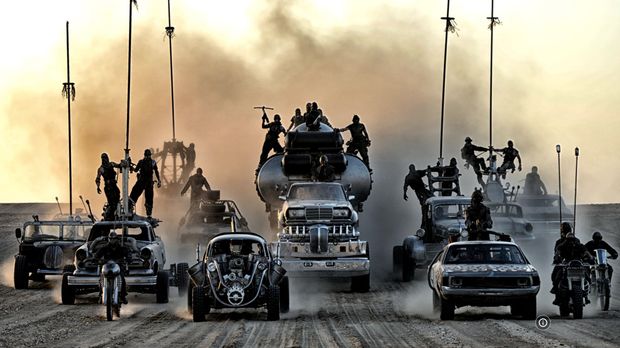 Cuplikan adegan dalam film Mad Max: Fury Road.