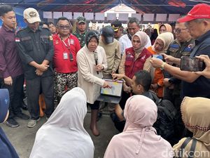 Upaya Kemensos Tangani Banjir Sumbar: Siapkan Posko 24 Jam-Pasang Rambu