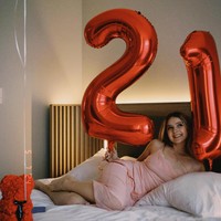 Olga yang merupakan mahasiswa Universitas Pennsylvania  sering membagikan konten mengenai pengembangan diri di YouTube. Ia juga sering mengunggah pose-pose cantik di Instagram. Foto: Instagram Olga Loiek