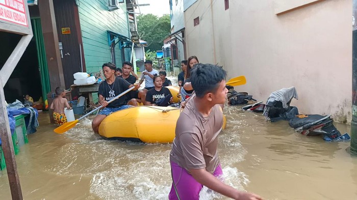 Pemkab Mahakam Ulu menetapkan status tanggap darurat banjir selama dua pekan.