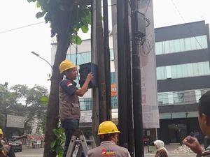 PLN Putus Aliran Listrik Pedagang Martabak di Medan