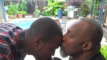 Ungkapan kasih 3 generasi. Foto: boredpanda