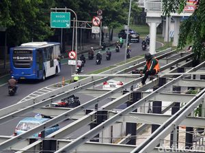 Melihat Progres Revitalisasi Halte TransJakarta Benhil