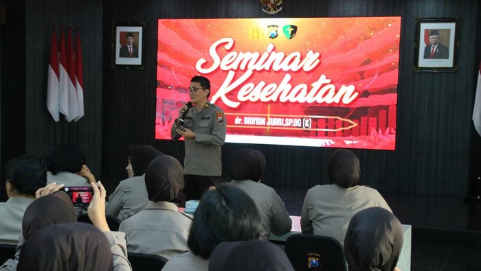 Seminar kesehatan Polres Malang Kota