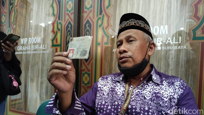 Supartono (61) Pemulung asal Ponorogo naik haji tahun ini.