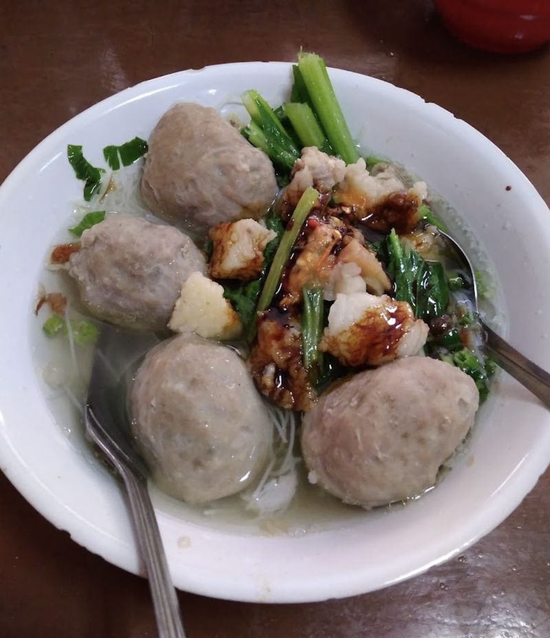 10 Tempat Makan Bakso Gerobakan Enak di Jakarta Selatan, Yuk Mampir!