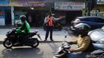 Ada Peninggian Jalan di Maruga, Lalin Depan Pemkot Tangsel Macet