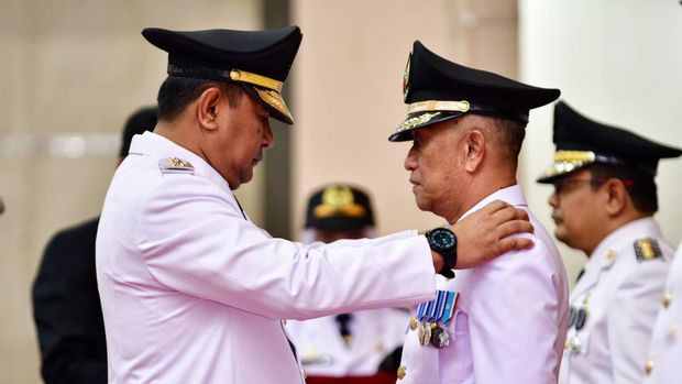 Andi Islamuddin saat dilantik menjadi Pj Bupati Bone.