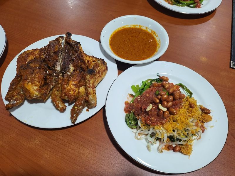 rekomendasi ayam taliwang enak di Jakarta