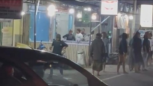 Situasi pasca penyerangan di Dusun Montong Buwuh, Desa Meninting, Batulayar, Lombok Barat. Foto: Humas Polres Lombok Barat.