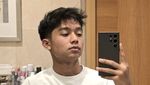 Betrand Peto Kompak Kulineran Bareng Keluarga, Momennya Manis!