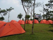 5 Rekomendasi Camping Ground Dekat Jakarta, Cocok untuk Melepas Penat