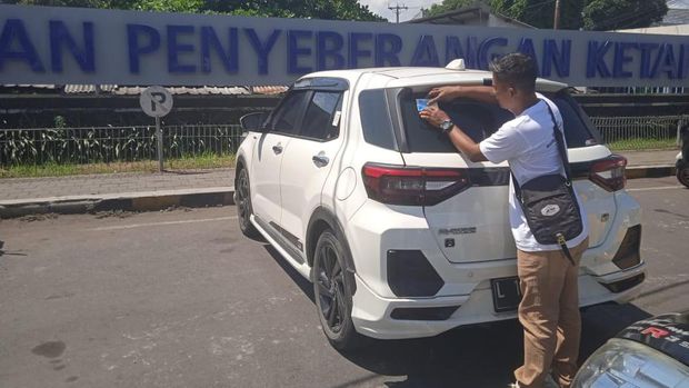 elompok Masyarakat Pengawas Kelautan Pesona Bahari Jatim dukung WWF