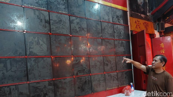 Gambar cerita 3 Negara Samkok di Vihara Welas Asih.
