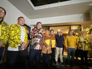 Golkar Resmi Usung Khofifah-Emil di Pilkada Jatim