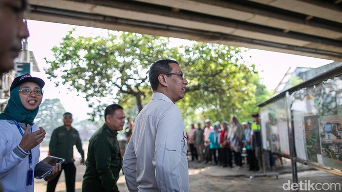 Heru Budi Tinjau Lahan Untuk Normalisasi Ciliwung Di Rawajati