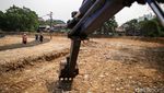 Heru Budi Tinjau Lahan untuk Normalisasi Ciliwung di Rawajati