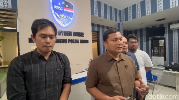 Kasubdit Siber Ditreskrimsus Polda Jambi AKBP Reza Khoimeni.