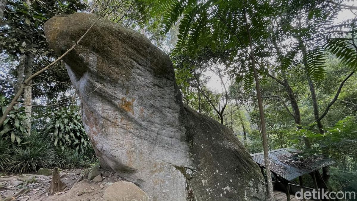 Menyusuri Situs Batu Kuda yang Mempesona di Tepi Bandung
