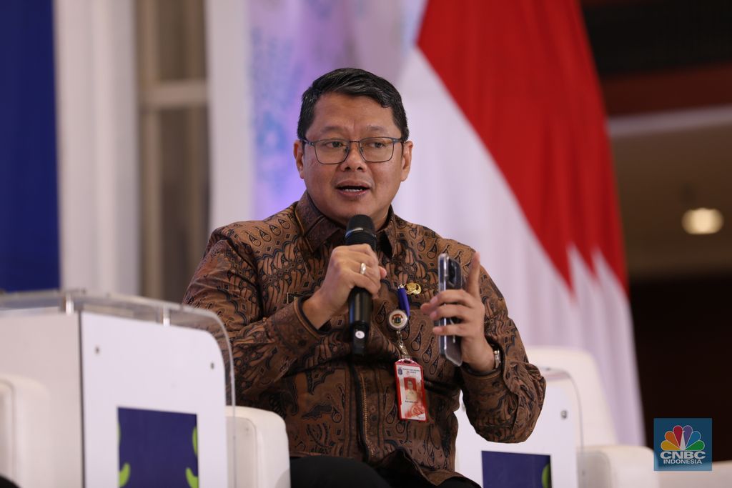 Kepala Dinas DUKCAPIL Jakarta, Budi Awaluddin dalam dalam rapat kerja Forum Kerja Sama Daerah Mitra Praja Utama 2024 di Hotel Borobudur, Jakarta, Jumat (17/5/2024). (վ/Tri Susilo)