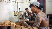 Kini Yopih telah memiliki 14 karyawan dengan 10 mesin jahit, namun konveksi dan mess yang dimilikinya masih berstatus sewa. Keempat belas karyawan didatangkan langsung dari kampungnya yaitu Sukabumi, ia juga turut membawa saudara hingga tetangga untuk membantu usahanya tersebut.  