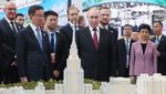 Ketika Putin Bersalaman dengan Robot di China