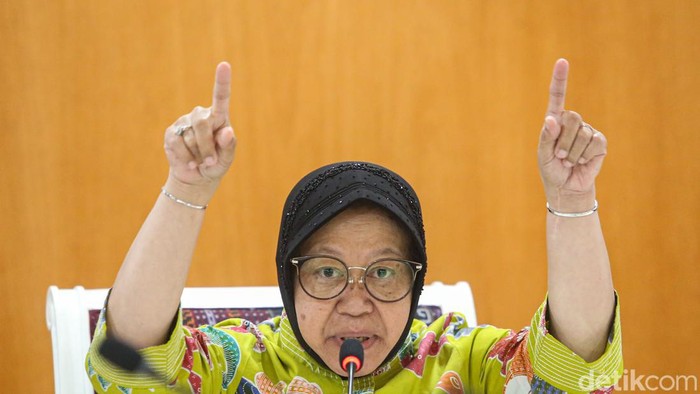 Momen Risma Cerita Kondisi Pengungsi Banjir Lahar Dingin Gunung Marapi
