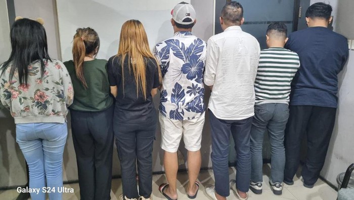 Oknum PNS Dinkes Tulungagung diamankan saat asyik karaoke sambil pesta ekstasi