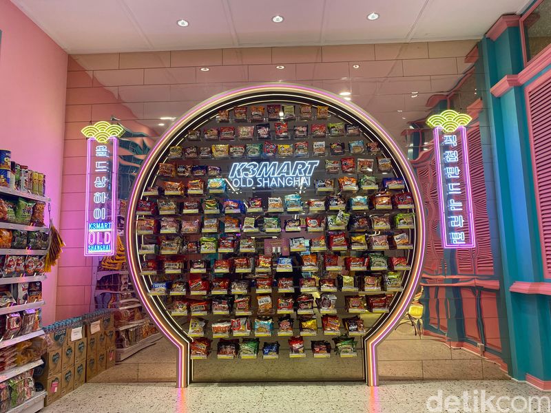 Old Shanghai, pusat kuliner tematik di Sedayu City