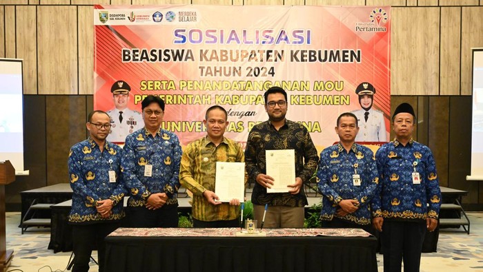 Pemerintah Kabupaten Kebumen menandatangani MoU atau kerjasama dengan Universitas Pertamina terkait peningkatan akses pendidikan berupa pemberian beasiswa.